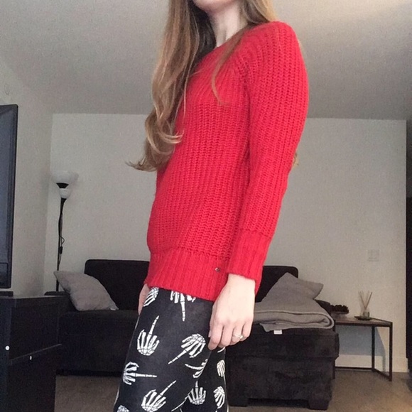 Red sweater - Picture 2 of 2